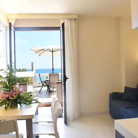 Del Prado Aparthotel 3*