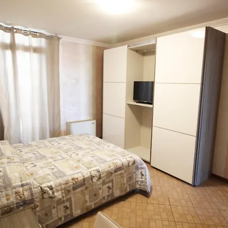 Del Prado Ξενοδοχείο με διαμερίσματα 4*