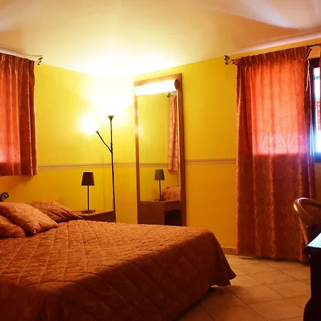 Ξενοδοχείο με διαμερίσματα Del Prado