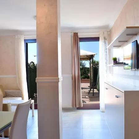 アパートホテル Del Prado リーヴァ・リーグレ