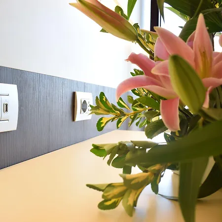 Ξενοδοχείο με διαμερίσματα Del Prado 4*