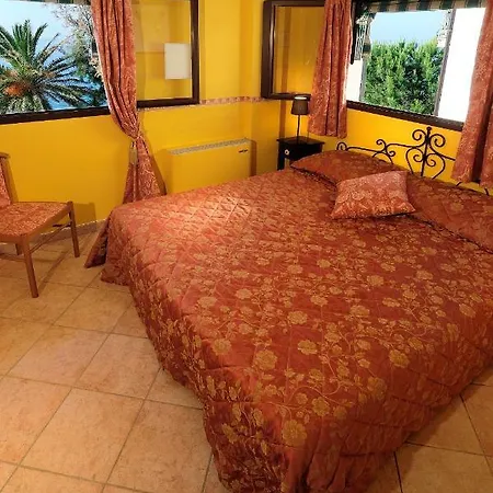 Del Prado 3*