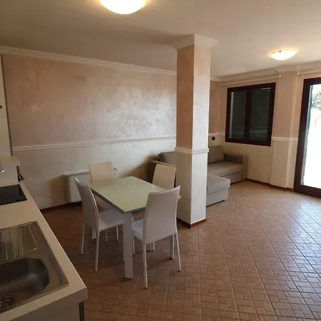 Del Prado アパートホテル 4*