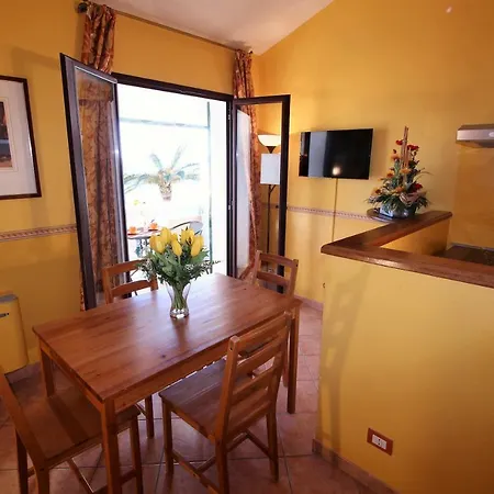 Del Prado 4* リーヴァ・リーグレ