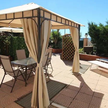 Del Prado Aparthotel 3*