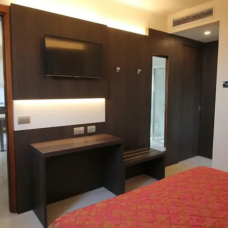 Del Prado Ξενοδοχείο με διαμερίσματα