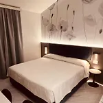 Del Prado Apartahotel