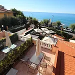 Del Prado 4*