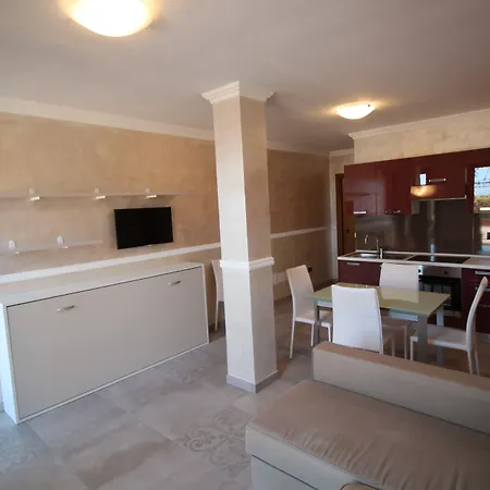 Lägenhetshotell Del Prado 4*