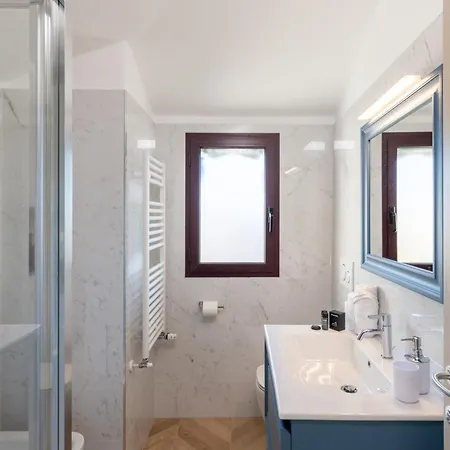 Del Prado Hotel apartamentowy 4*