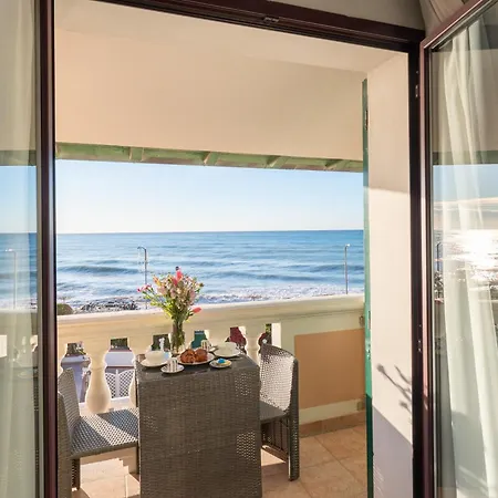 Hotel apartamentowy Del Prado 4*