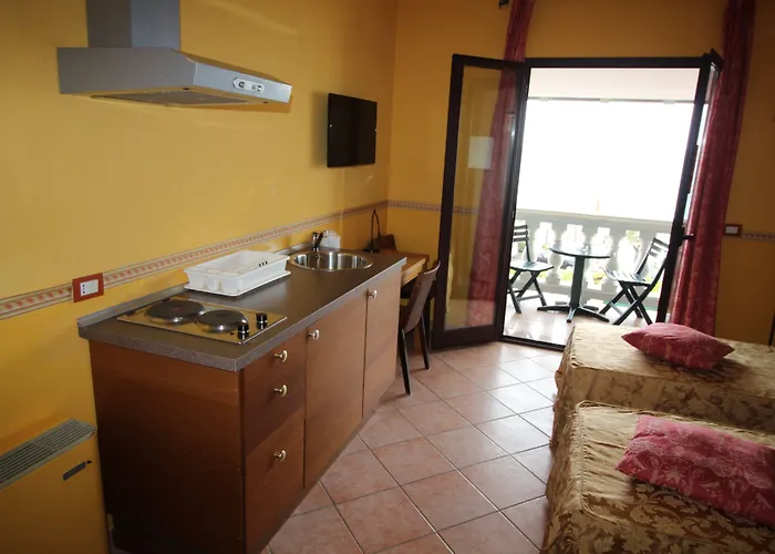 Del Prado Lägenhetshotell 4*