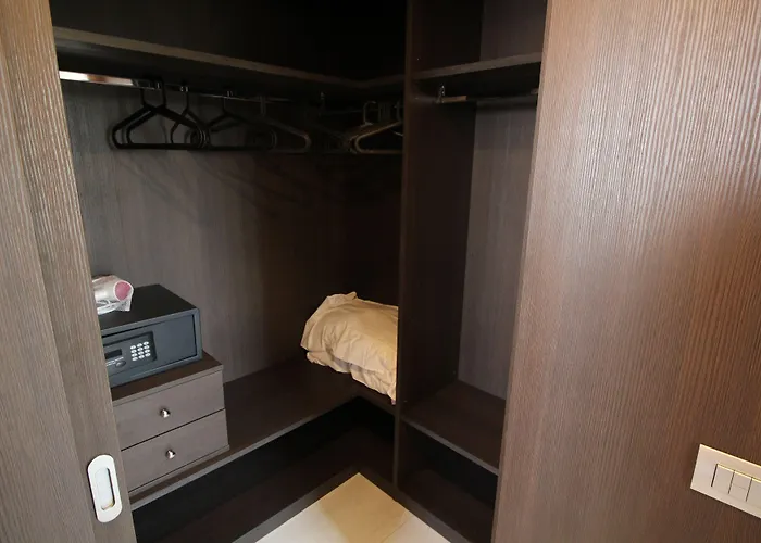 Lägenhetshotell Del Prado 4*