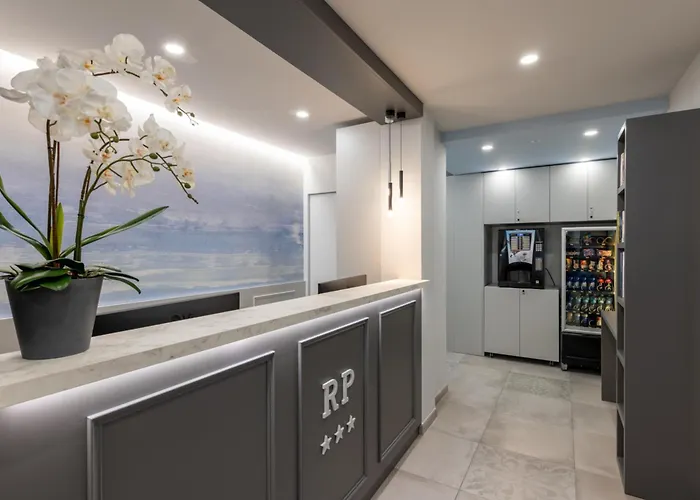 Del Prado Lägenhetshotell 4*